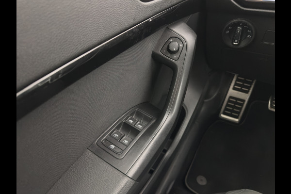 Seat Ateca 1.5 TSI FR Business Intense (INCL-BTW) *FULL-LED | SPORTSEATS | NAVI-FULLMAP | LEATHER-MICROFIBRE | CAMERA | KEYLESS | DAB+ | CARPLAY | ECC | PDC | CRUISE | TOWBAR | 18''ALU*