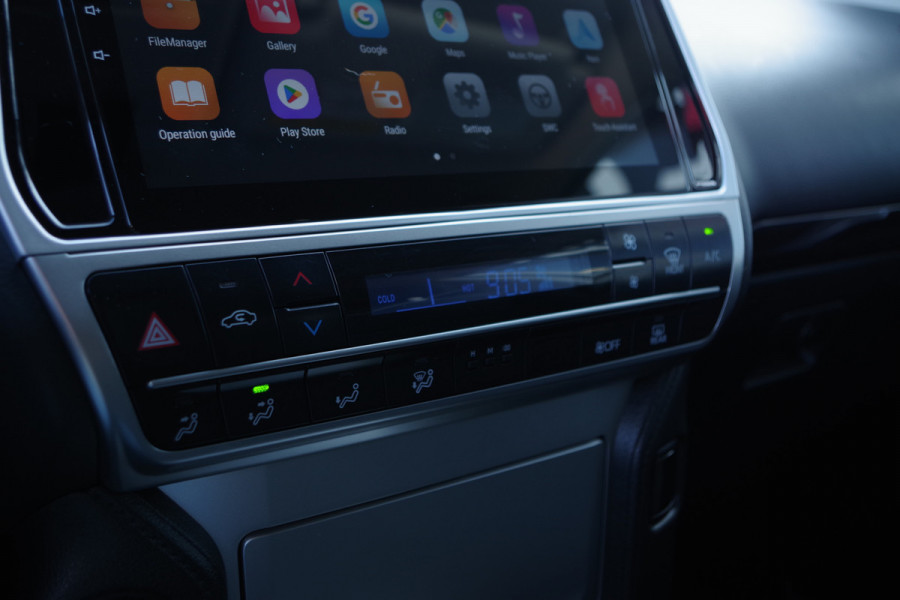 Toyota Land Cruiser 2.8 D-4D-F Automaat Comfort Window Van, Trekhaak, Lier, Snorkel, Cruise Control