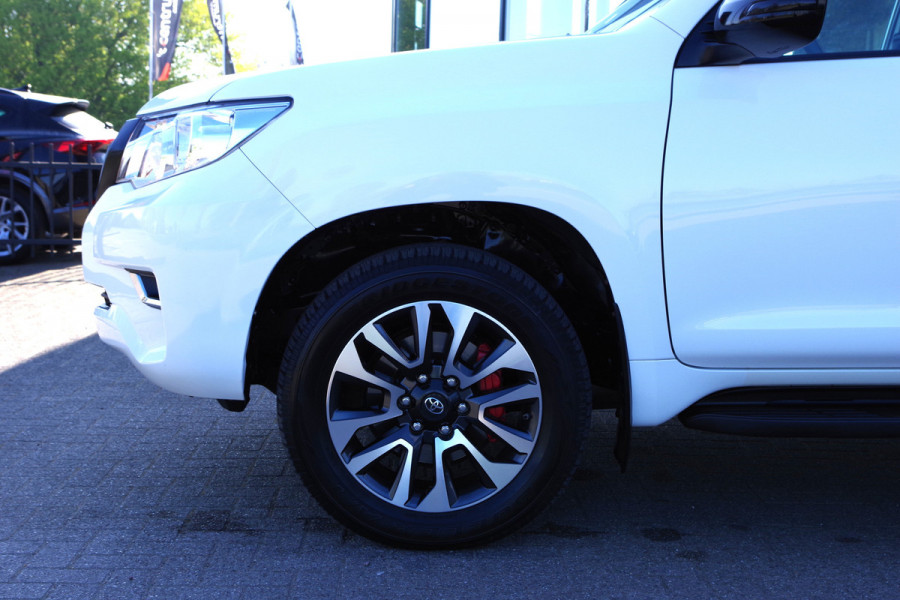 Toyota Land Cruiser 2.8 D-4D-F Automaat Comfort Window Van, Trekhaak, Lier, Snorkel, Cruise Control