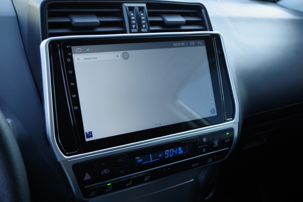 Toyota Land Cruiser 2.8 D-4D-F Automaat Comfort Window Van, Trekhaak, Lier, Snorkel, Cruise Control