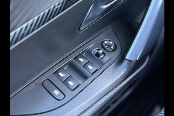 Peugeot 2008 1.2 PureTech Blue Lease Allure 1e Eigenaar,Camera,Navi,Clima,Cruise,Halfleder,6 Bak,Pdc V+A,Lm velgen,Apk tot 11-2026