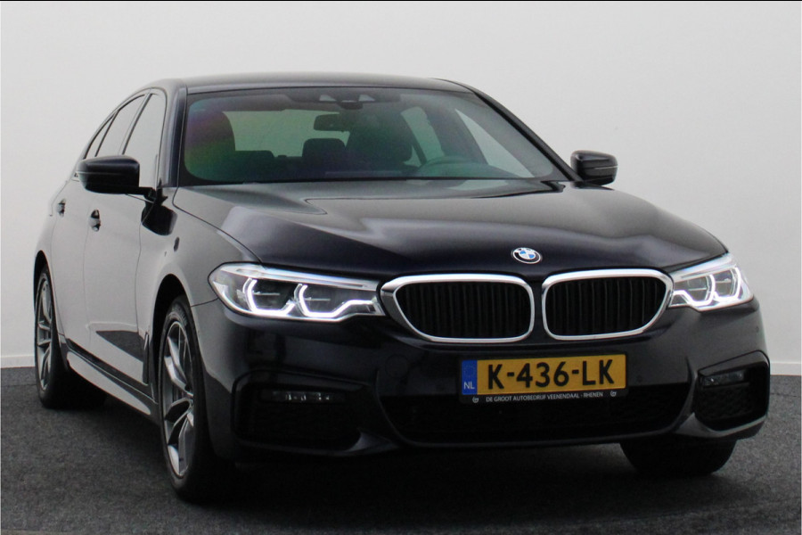 BMW 5 Serie 530e iPerformance High Executive M Sport Softclose, Head-Up, Apple Carplay, Camera, Keyless, Adapt. LED