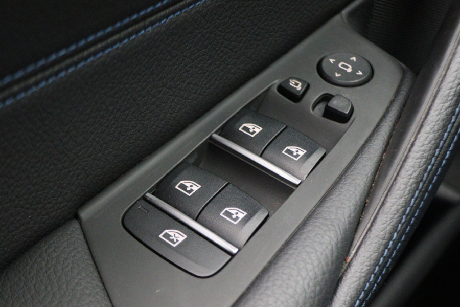 BMW 5 Serie 530e iPerformance High Executive M Sport Softclose, Head-Up, Apple Carplay, Camera, Keyless, Adapt. LED