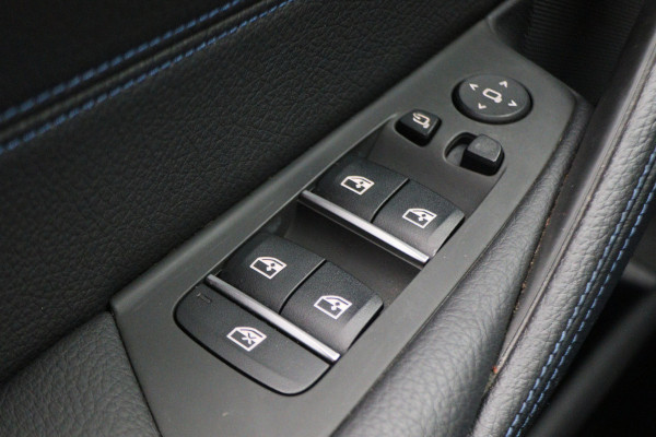 BMW 5 Serie 530e iPerformance High Executive M Sport Softclose, Head-Up, Apple Carplay, Camera, Keyless, Adapt. LED