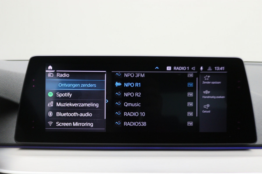 BMW 5 Serie 530e iPerformance High Executive M Sport Softclose, Head-Up, Apple Carplay, Camera, Keyless, Adapt. LED