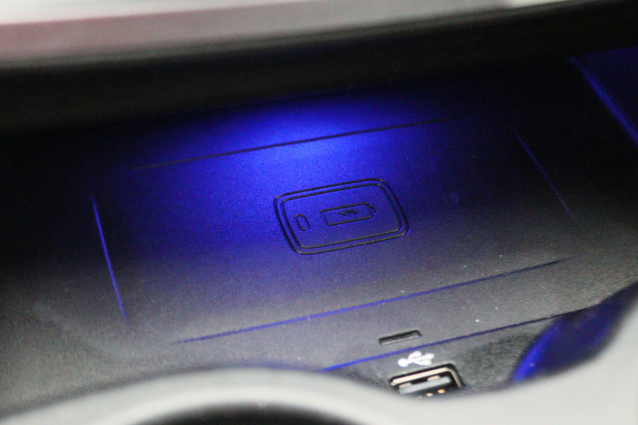 BMW 5 Serie 530e iPerformance High Executive M Sport Softclose, Head-Up, Apple Carplay, Camera, Keyless, Adapt. LED