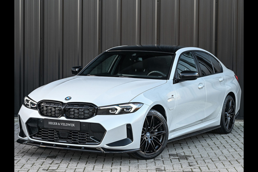 BMW 3-serie 330e | M-SPORT | SPORT SEATS | AMBIANCE INTERIEUR | ACTIVE CRUISE | DAB+ | HIFI SOUND | SHADOW-LINE | TREKHAAK | STUURVERWARMING