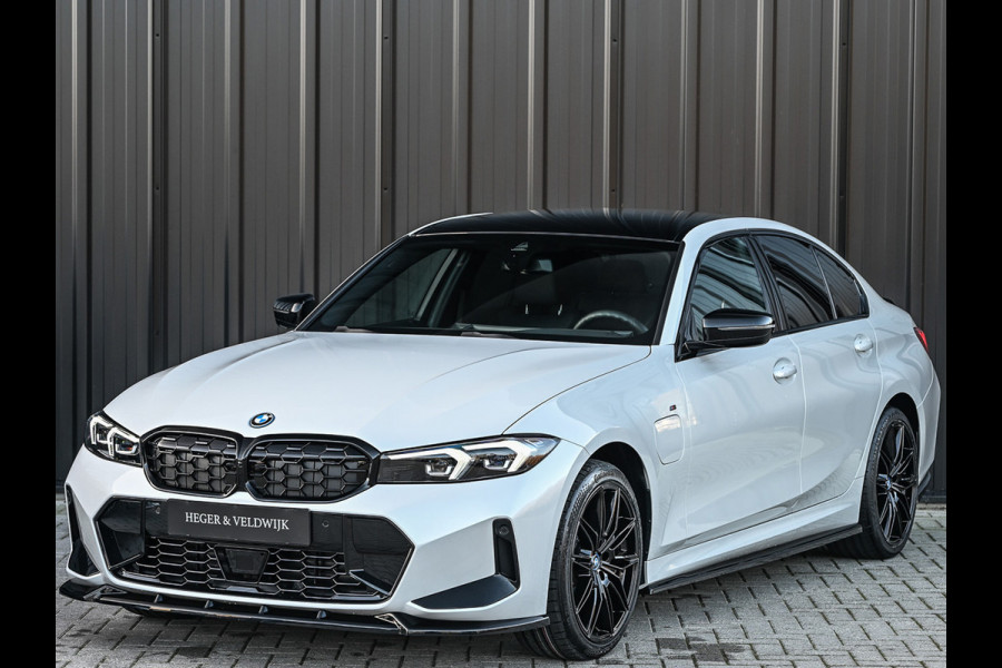 BMW 3-serie 330e | M-SPORT | SPORT SEATS | AMBIANCE INTERIEUR | ACTIVE CRUISE | DAB+ | HIFI SOUND | SHADOW-LINE | TREKHAAK | STUURVERWARMING