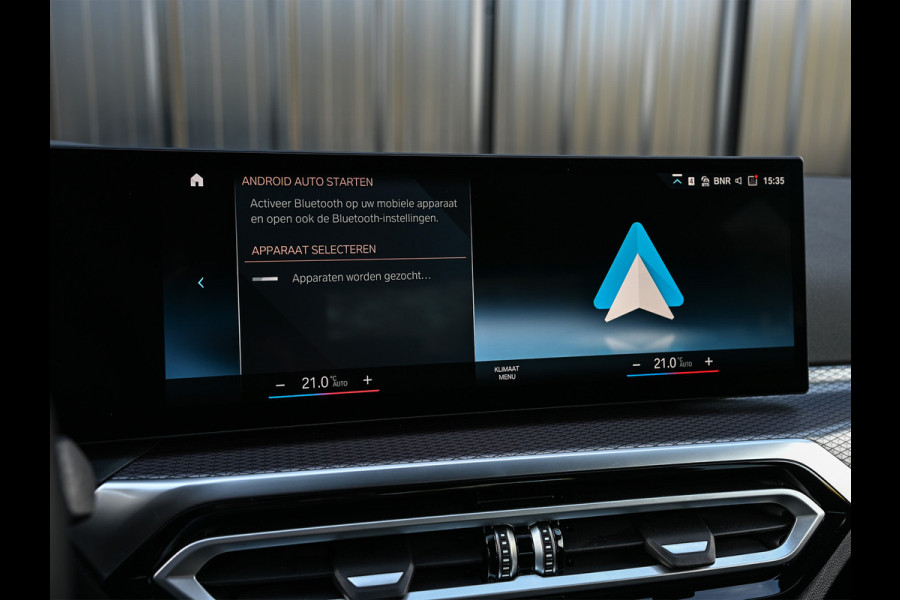 BMW 3-serie 330e | M-SPORT | SPORT SEATS | AMBIANCE INTERIEUR | ACTIVE CRUISE | DAB+ | HIFI SOUND | SHADOW-LINE | TREKHAAK | STUURVERWARMING