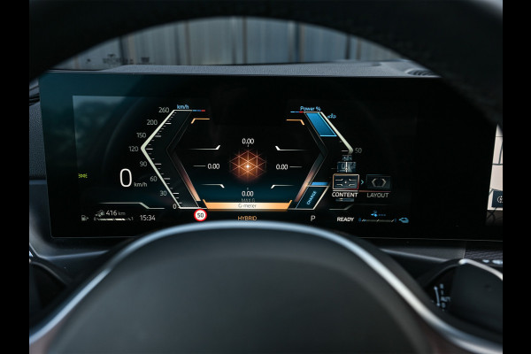 BMW 3-serie 330e | M-SPORT | SPORT SEATS | AMBIANCE INTERIEUR | ACTIVE CRUISE | DAB+ | HIFI SOUND | SHADOW-LINE | TREKHAAK | STUURVERWARMING