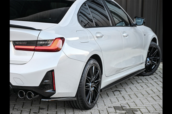 BMW 3-serie 330e | M-SPORT | SPORT SEATS | AMBIANCE INTERIEUR | ACTIVE CRUISE | DAB+ | HIFI SOUND | SHADOW-LINE | TREKHAAK | STUURVERWARMING
