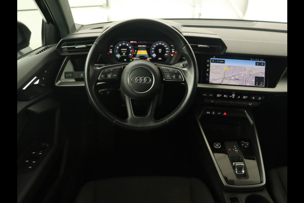 Audi A3 40 TFSI e Edition | Navigatie | Virtual Cockpit | Carplay | Climate control | Getint glas | Cruise control | Full LED | PHEV | Plug In