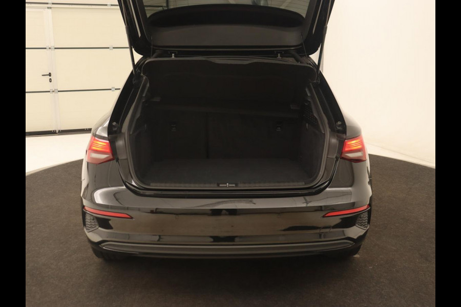 Audi A3 40 TFSI e Edition | Navigatie | Virtual Cockpit | Carplay | Climate control | Getint glas | Cruise control | Full LED | PHEV | Plug In