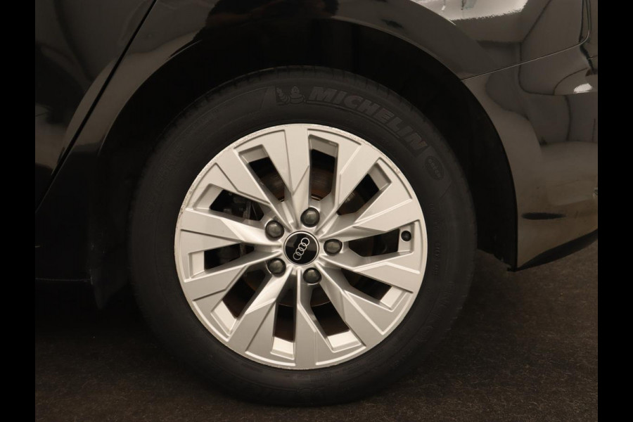 Audi A3 40 TFSI e Edition | Navigatie | Virtual Cockpit | Carplay | Climate control | Getint glas | Cruise control | Full LED | PHEV | Plug In