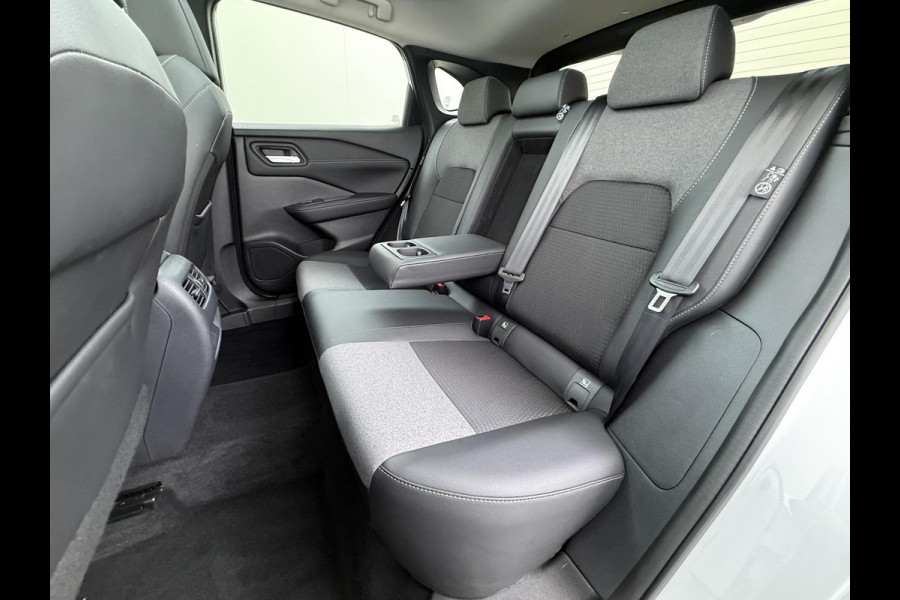 Nissan QASHQAI 1.3 MHEV Xtronic N-Connecta | FABRIEKSGARANTIE| PANO| VOORRUITVERWARMING| STOEL + STUUR VERWARMING| 360 CAMERA| DODE HOEK| HEAD-UP| ELEK. ACHTERKLEP