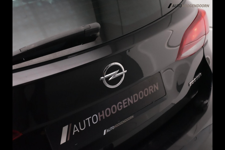 Opel Astra Sports Tourer 1.2 Business Edition (APPLE CARPLAY,LED,STUUR-STOELVERWARMING,TREKHAAK,PARKEERSENSOREN,CLIMATE,CRUISE)