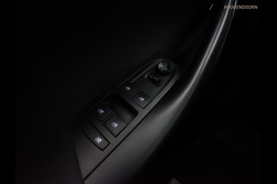 Opel Astra Sports Tourer 1.2 Business Edition (APPLE CARPLAY,LED,STUUR-STOELVERWARMING,TREKHAAK,PARKEERSENSOREN,CLIMATE,CRUISE)