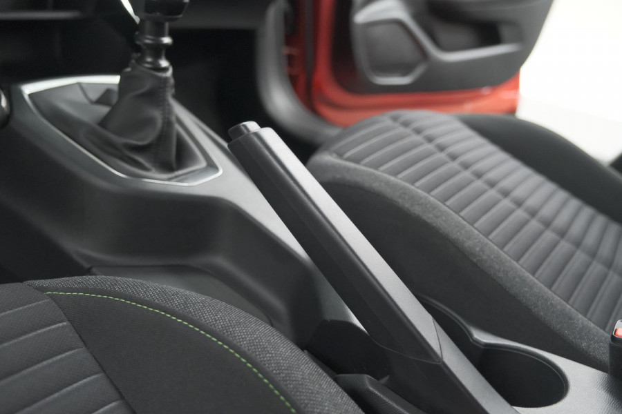 Peugeot 208 PureTech 100 Active | Navigatie | Cruise Control | Apple Carplay