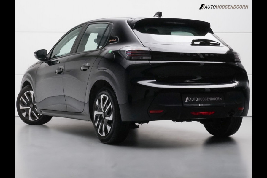 Peugeot 208 1.2 PureTech 100 Style (APPLE CARPLAY,LED,PARKEERSENSOREN,NAVIGATIE,CLIMATE,CRUISE,NIEUWE APK,TOPCONDITIE)
