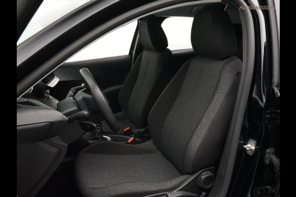 Peugeot 208 1.2 PureTech 100 Style (APPLE CARPLAY,LED,PARKEERSENSOREN,NAVIGATIE,CLIMATE,CRUISE,NIEUWE APK,TOPCONDITIE)