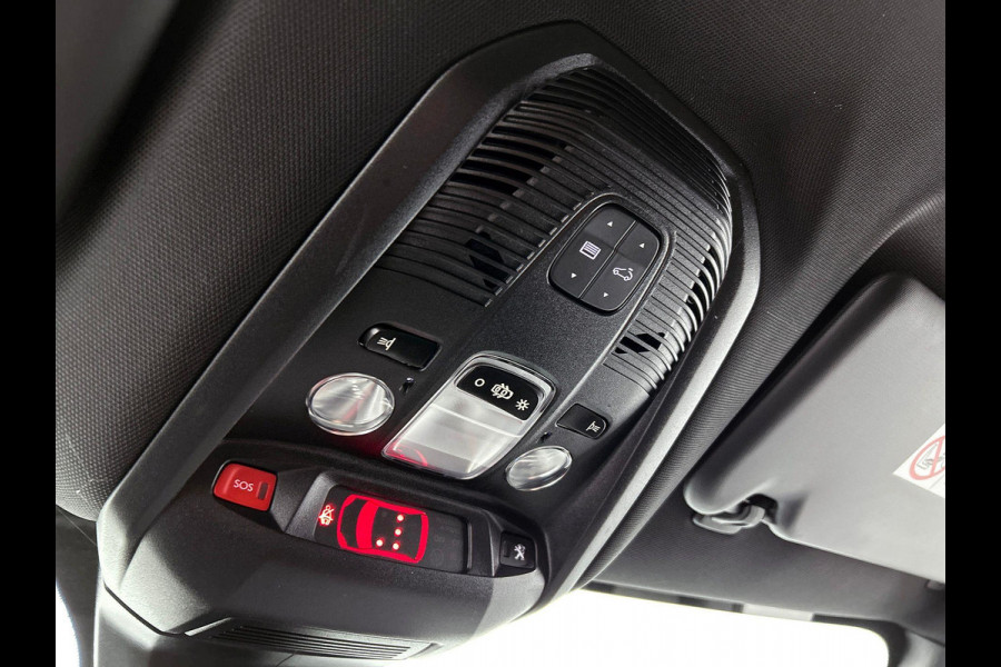 Peugeot 3008 1.6 HYbrid 225 GT PANORAMADAK | 1/2 LEER | STANDKACHEL