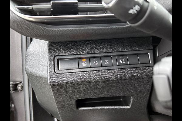 Peugeot 3008 1.6 HYbrid 225 GT PANORAMADAK | 1/2 LEER | STANDKACHEL