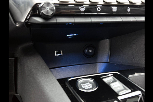 Peugeot 3008 1.6 HYbrid 225 GT PANORAMADAK | 1/2 LEER | STANDKACHEL