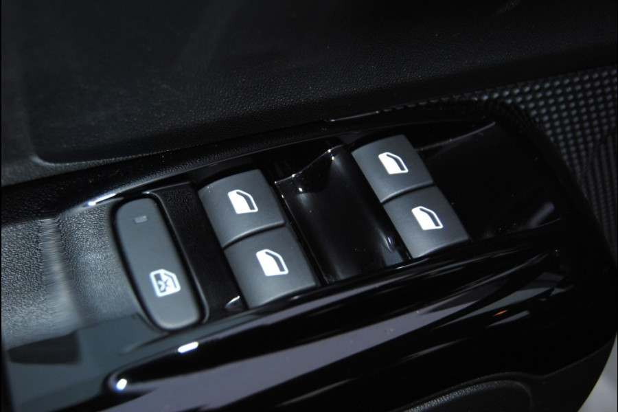 Citroën C3 1.2 PT Shine | Camera | Apple Carplay | Trekhaak