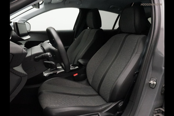 Peugeot 208 1.2 PureTech 100 Allure (APPLE CARPLAY,LED,DODEHOEK,KEYLESS,DIGITAAL DISPLAY,360 CAMERA,CRUISE,LM-VELGEN,NIEUWE APK)