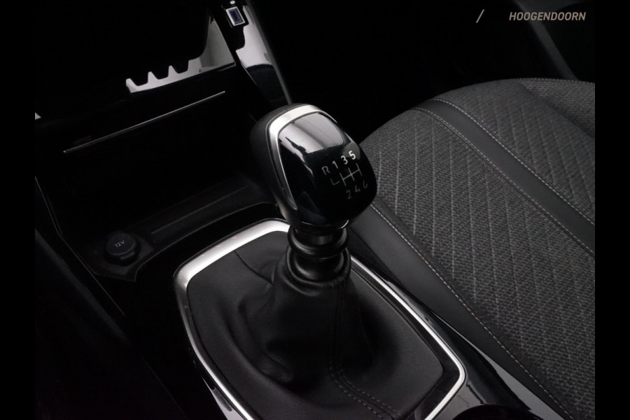 Peugeot 208 1.2 PureTech 100 Allure (APPLE CARPLAY,LED,DODEHOEK,KEYLESS,DIGITAAL DISPLAY,360 CAMERA,CRUISE,LM-VELGEN,NIEUWE APK)