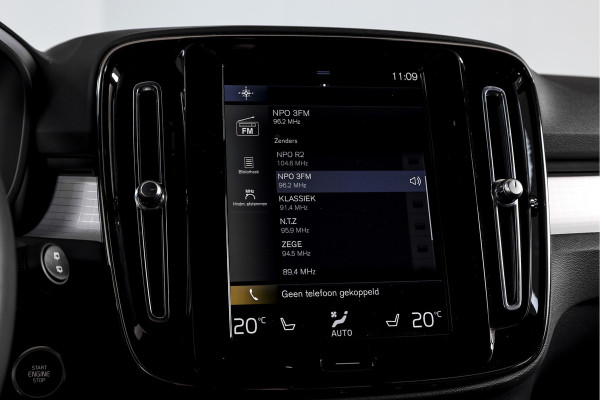 Volvo XC40 1.5 T4 Plug-in hybrid Plus Dark | Dig. Cockpit | Adapt. Cruise | Harman/Kardon | Elek. Stoelen | Stoel-+Stuurverw. | PDC | Camera | NAV+App. Connect | ECC | LM 19" | 2151