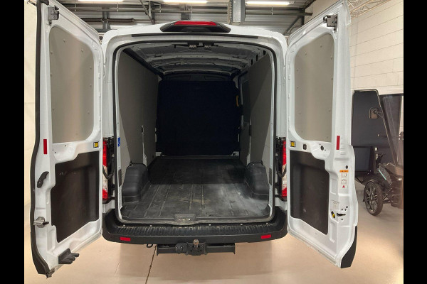 Ford Transit 350 2.0 TDCI L3H2 Trend | SCI | 130pk | Navigatie Pack | Safety en Comfort Pack | Trekhaak