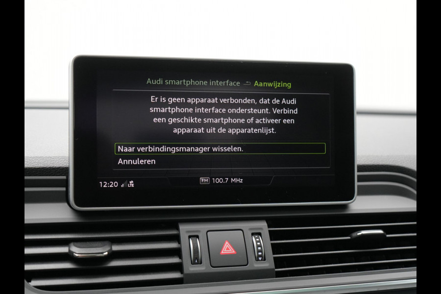 Audi Q5 50 TFSI e quattro S Line Plug In Hybrid 299pk Dealer O.H. PHEV | Panodak | 20"L.M Rotor | Apple Carplay | Lederen Sportstoelen Verwarmd | Keyless | Navigatie | Virtual |