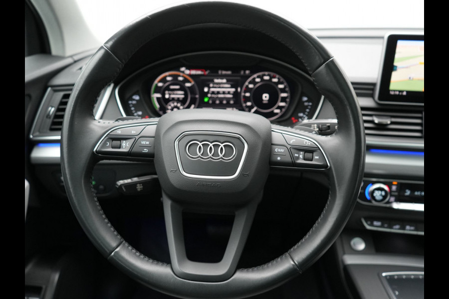 Audi Q5 50 TFSI e quattro S Line Plug In Hybrid 299pk Dealer O.H. PHEV | Panodak | 20"L.M Rotor | Apple Carplay | Lederen Sportstoelen Verwarmd | Keyless | Navigatie | Virtual |