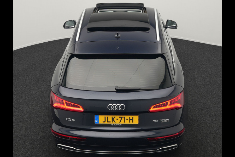 Audi Q5 50 TFSI e quattro S Line Plug In Hybrid 299pk Dealer O.H. PHEV | Panodak | 20"L.M Rotor | Apple Carplay | Lederen Sportstoelen Verwarmd | Keyless | Navigatie | Virtual |