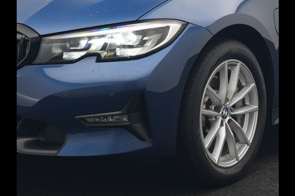 BMW 3 Serie Touring 330e Sportline Plug In Hybrid 293pk Dealer O.H PHEV | Adaptive Cruise | Apple Carplay | Lederen Sportstoelen Verwarmd | Blis | Lane Assist | Front Assist | Navigatie | Virtual | DAB |