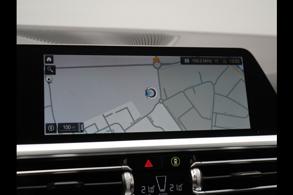 BMW 3 Serie Touring 330e Sportline Plug In Hybrid 293pk Dealer O.H PHEV | Adaptive Cruise | Apple Carplay | Lederen Sportstoelen Verwarmd | Blis | Lane Assist | Front Assist | Navigatie | Virtual | DAB |