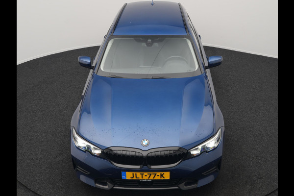 BMW 3 Serie Touring 330e Sportline Plug In Hybrid 293pk Dealer O.H PHEV | Adaptive Cruise | Apple Carplay | Lederen Sportstoelen Verwarmd | Blis | Lane Assist | Front Assist | Navigatie | Virtual | DAB |
