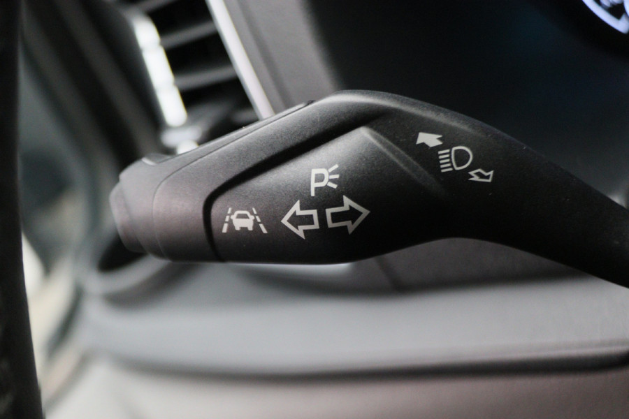 Ford Transit Custom 300 2.0 TDCI L2H1 DC 2x Schuifdeur, Leer, Camera, Cruise, Apple Carplay, PDC, Trekhaak, 16''