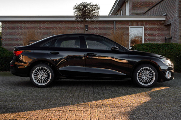 Audi A3 Limousine 30 TFSI Business Edition 110 PK Aut. Adaptive Virtual Keyless Stoelverwarming 17''