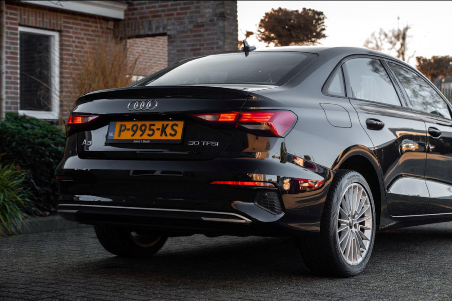Audi A3 Limousine 30 TFSI Business Edition 110 PK Aut. Adaptive Virtual Keyless Stoelverwarming 17''