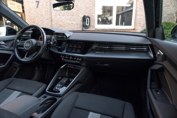 Audi A3 Limousine 30 TFSI Business Edition 110 PK Aut. Adaptive Virtual Keyless Stoelverwarming 17''