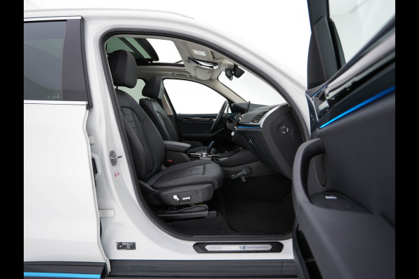 BMW iX3 Executive 80 kWh [ 3-Fase ] { SOH-96% } (INCL.BTW) Aut. *PANO | FULL-LEATHER | ADAPTIVE-CRUISE | FULL-LED | BLIND-SPOT | MEMORY-PACK | DIGI-COCKPIT | HEATED-COMFORTSEATS | CAMERA | DAB+ | NAVI-FULLMAP | 19''ALU*