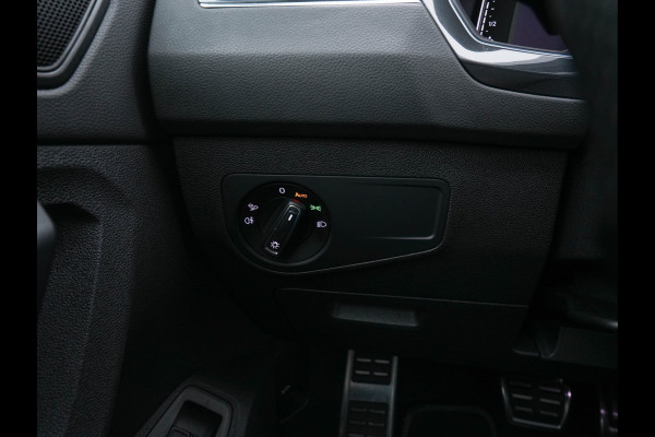 Volkswagen Tiguan 1.4 TSI R-Line Business+ (Plug-in) (INCL-BTW) Aut. *PANO | FULL-LED | ADAPTIVE-CRUISE | DIGI-COCKPIT | HEATED-COMFORTSEATS | NAV-FULLMAP | DAB+ | TOWBAR | PRIVACY-GLASS | ECC | PDC | 19''ALU