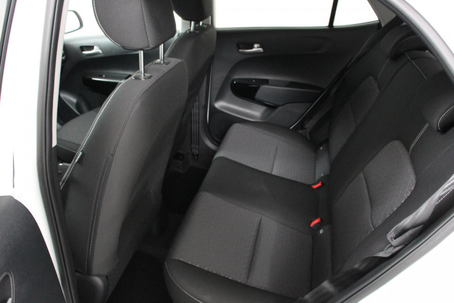 Kia Picanto 1.0 DPi Automaat DynamicPlusLine | Navigatie | Climate Control | Camera | Parkeer Sensoren | Cruise control | Led | DAB | Lichtmetalen velgen | Extra getint glas