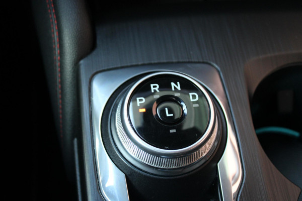 Ford FOCUS Wagon 1.5 EcoBlue ST Line X Automaat | Adaptive cruise control | Winter Pack | Trekhaak | Elektrische achterklep | BTW verrekenbaar | All season banden