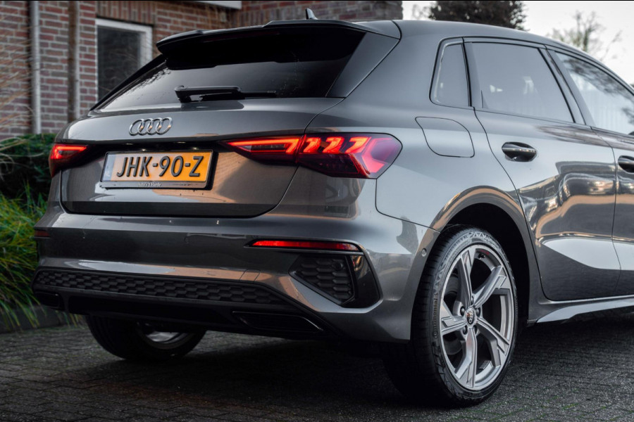 Audi A3 Sportback 40 TFSI e Business Edition 204 PK Aut. 3x S-Line Adaptive Keyless Sfeerverlichting Black Optic Camera 18''