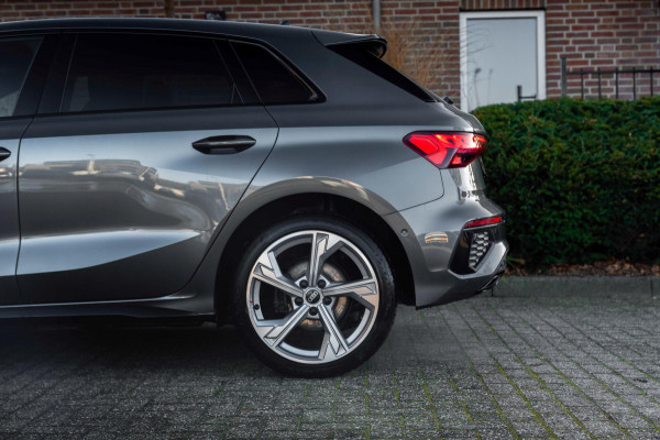 Audi A3 Sportback 40 TFSI e Business Edition 204 PK Aut. 3x S-Line Adaptive Keyless Sfeerverlichting Black Optic Camera 18''