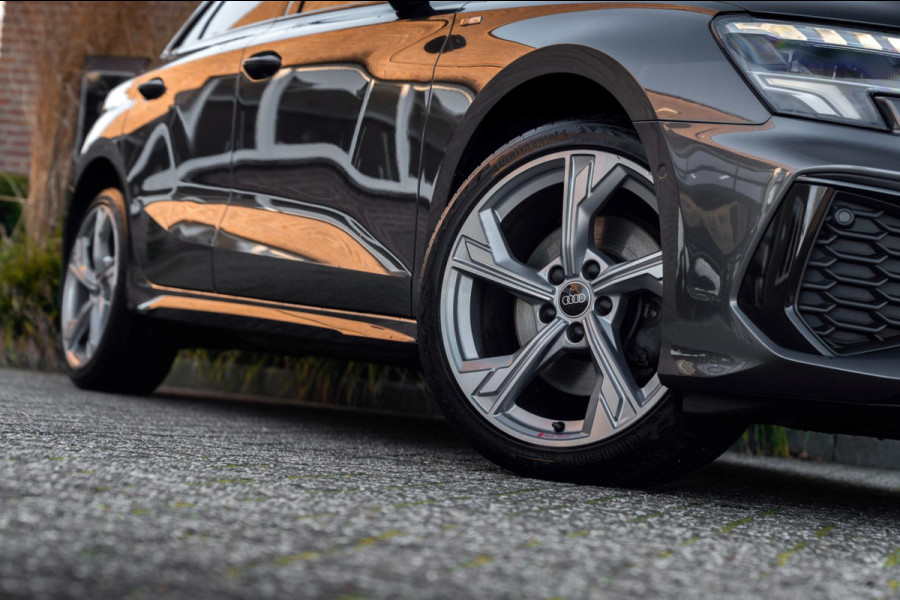 Audi A3 Sportback 40 TFSI e Business Edition 204 PK Aut. 3x S-Line Adaptive Keyless Sfeerverlichting Black Optic Camera 18''