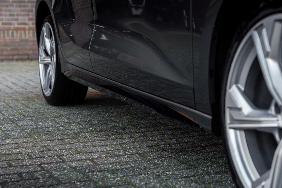 Audi A3 Sportback 40 TFSI e Business Edition 204 PK Aut. 3x S-Line Adaptive Keyless Sfeerverlichting Black Optic Camera 18''